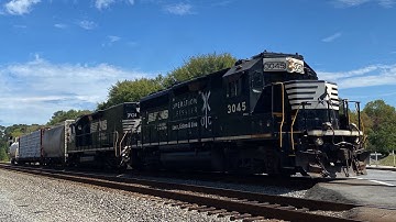 NS GP40-2 3045 OLS leads P49. 9-25-2023