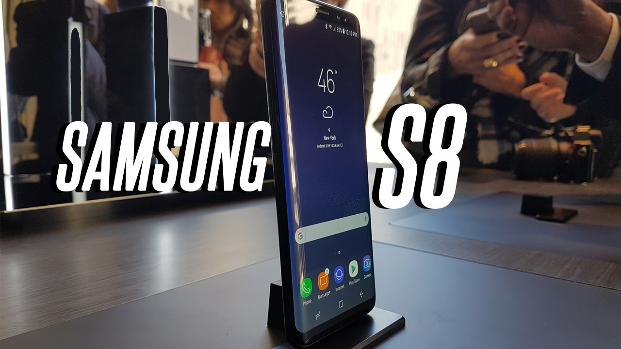 YOUTUBER REACTS TO THE SAMSUNG GALAXY - YouTube