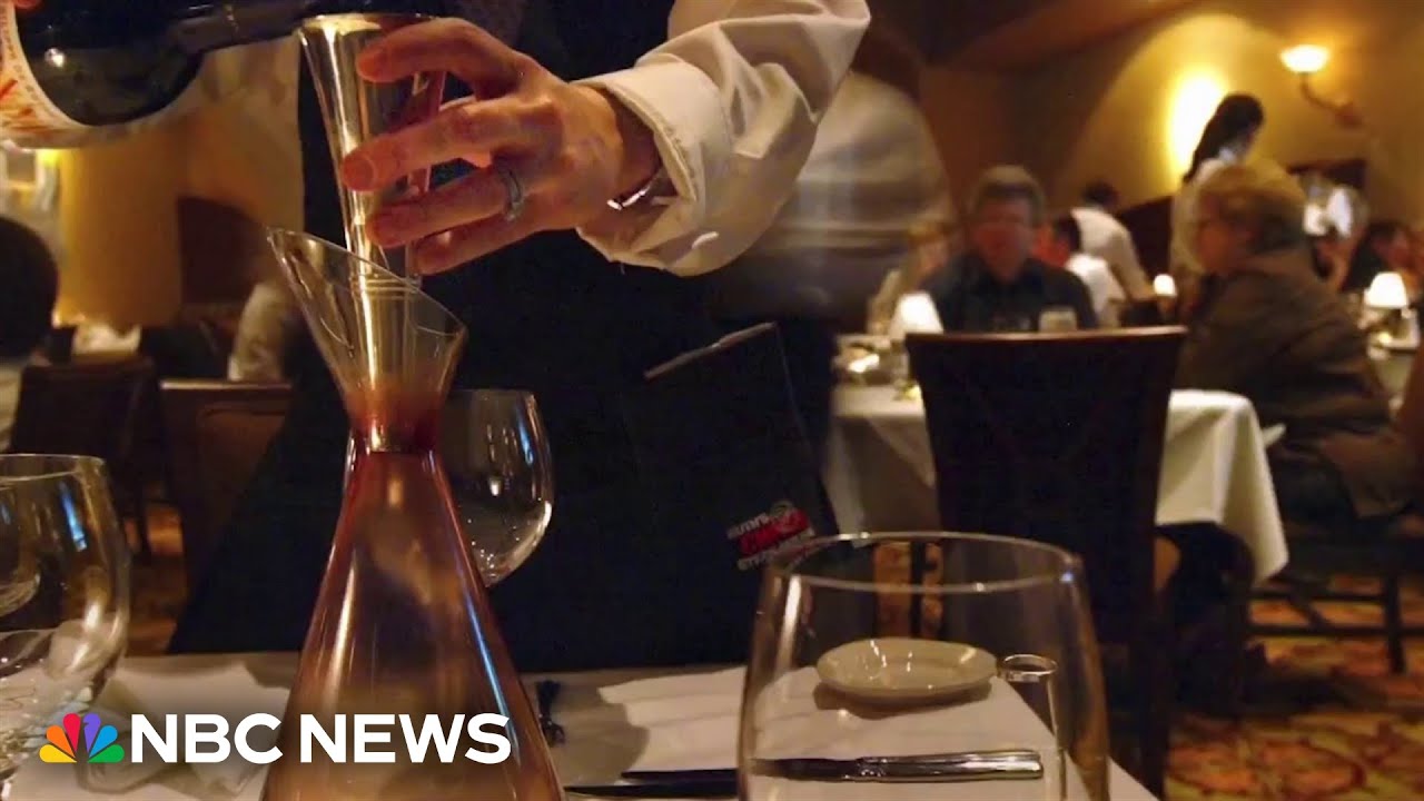 Chili’s roasts competitor dress code as restaurants battle for patrons