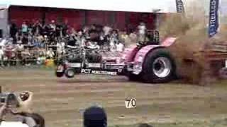tractor pulling silly 2006