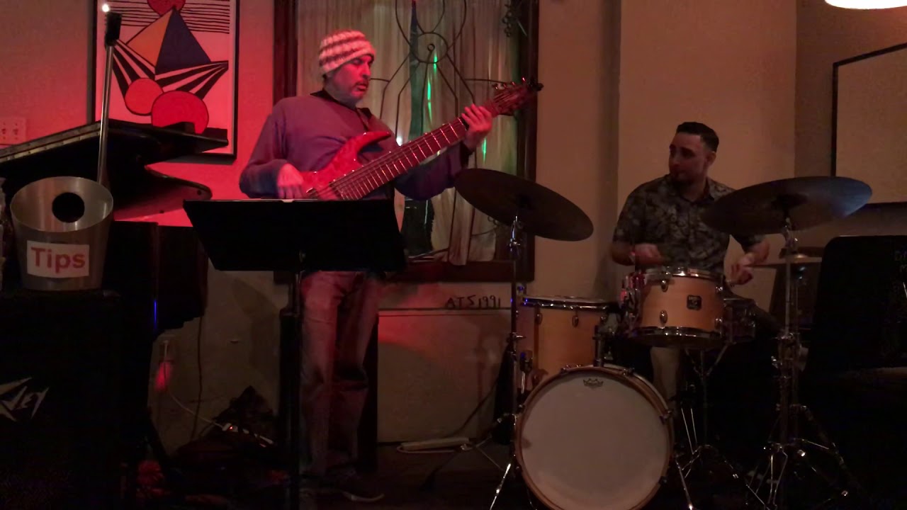 “Chucho’s Mood” - Mike Bogle Trio - YouTube