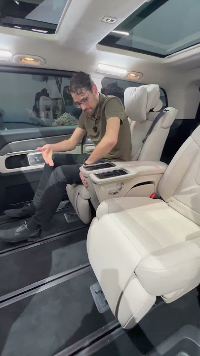 The Back Seating Area of the Mercedes V Class 👌 #shorts