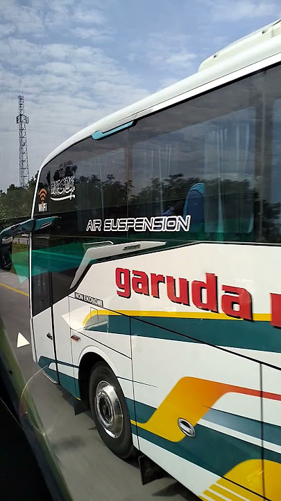 bus Haryanto vs Garuda mas tol Cipali #haryanto #garudamas #busmania #shortvideo