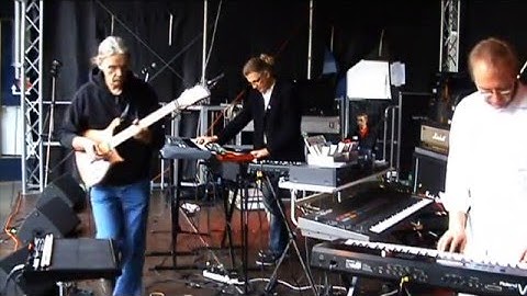 Polyaural & The Voyager Project Live @ Pferdemarktbühne Essen 2011