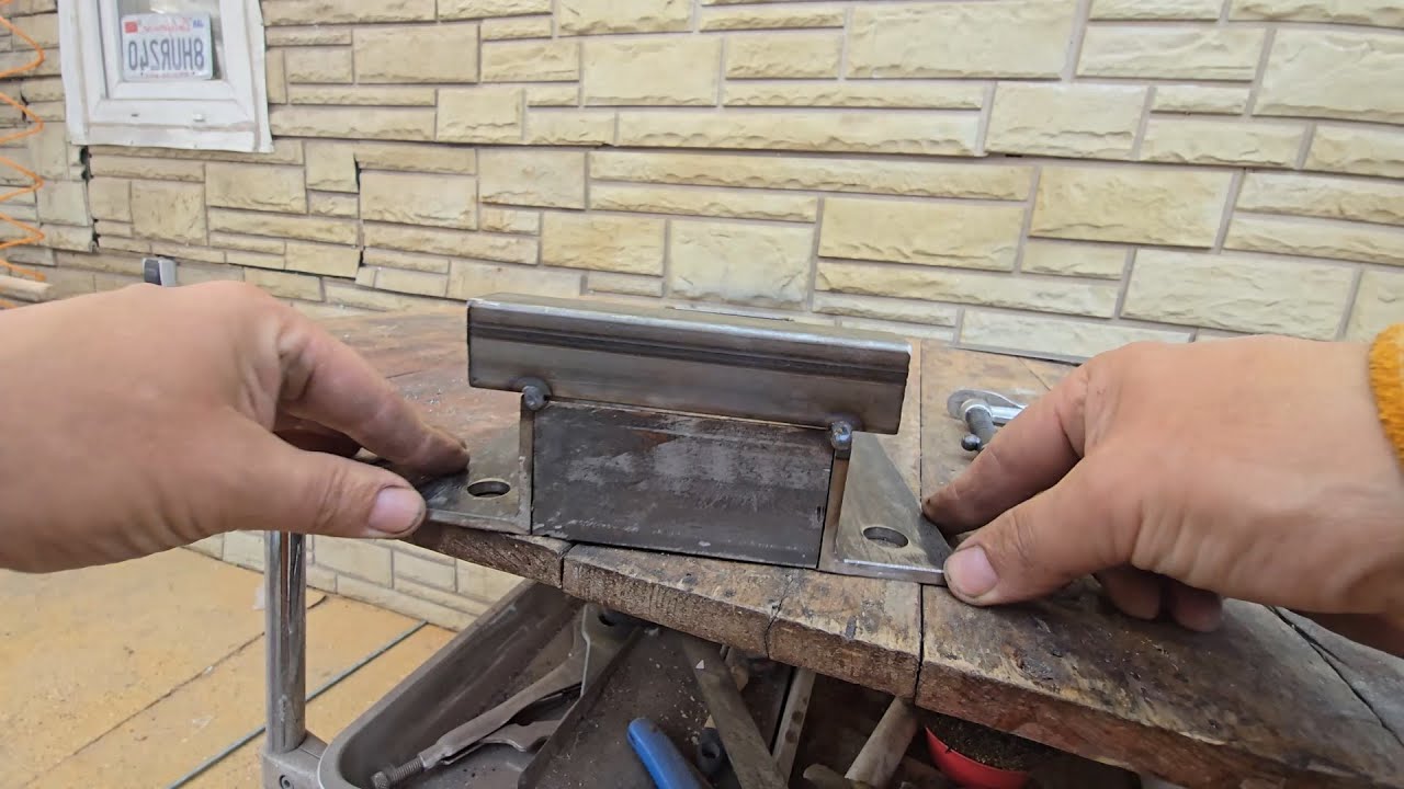 A master craftsman has created a brilliant instrument! A brilliant, handmade idea!