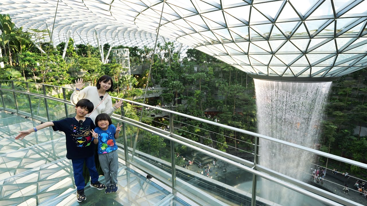 空港内に滝と列車 ジュエル シンガポールに行ってきた🇸🇬2023