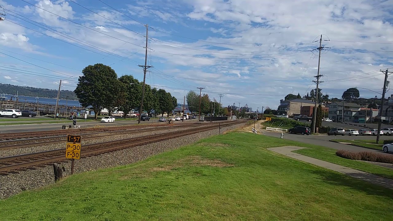 northbound-amtrak-90252-npcu-leads-a-cascades-talgo-set-youtube