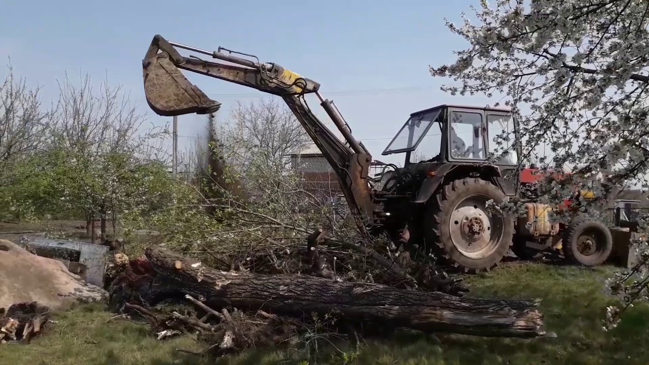 Расчистка дачного участка трактором. Корчуем пни, планировка. Апрель ...