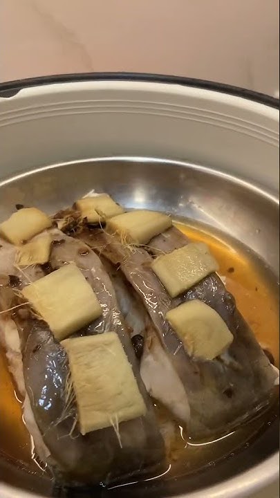 sliced-fish-steam-spread-blackbeans-use-rice-cooker-easyrecipe-shorts