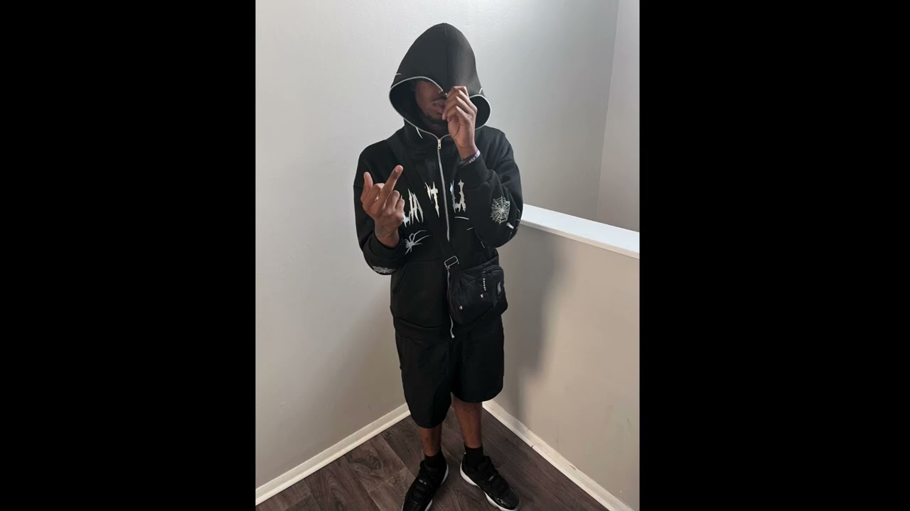 Mira 2oolie - 2 far gone en YouTube Mira 2oolie - 2 far gone en YouTube