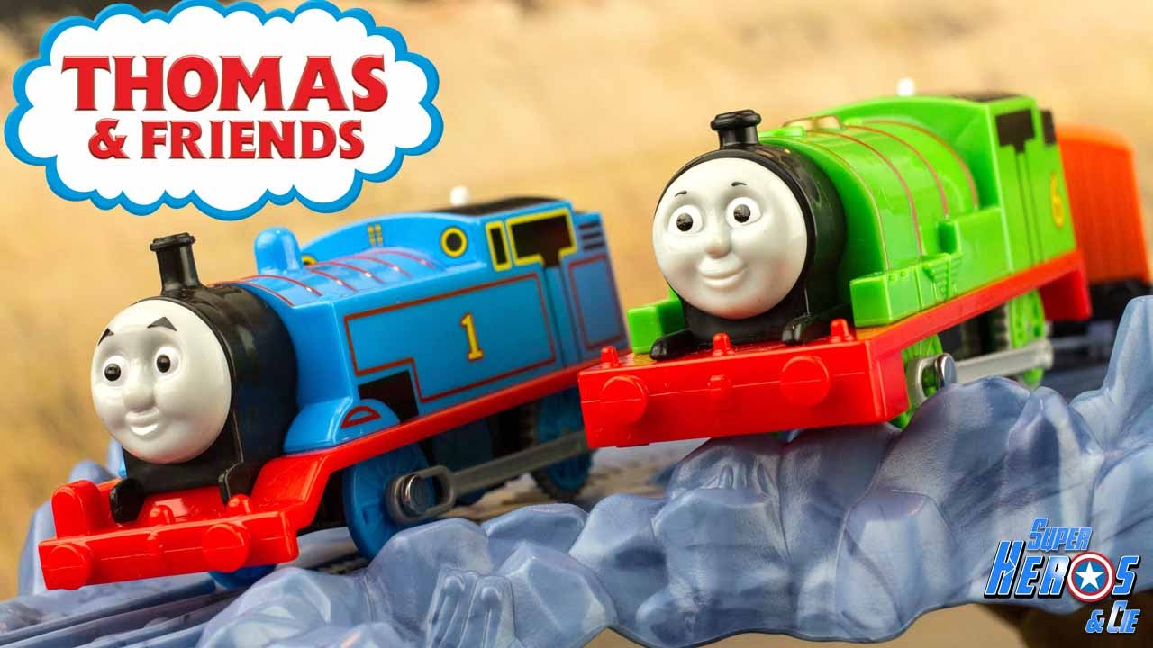 Thomas and Friends Train Track Master Motorized Close Call Cliff