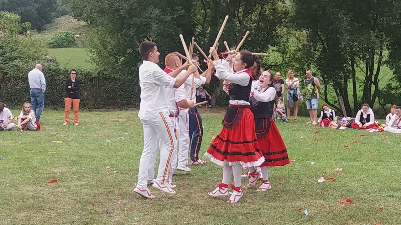 Danzantes de Hazas de Cesto