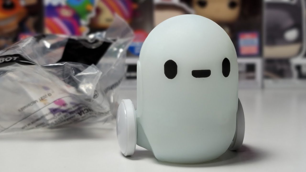 4K Disney Ron's Gone Wrong McDonald's Happy Meal 4 Cat B*Bot Review! August/September 2021