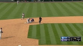 LAD@COL: Howell nabs LeMahieu with pickoff move