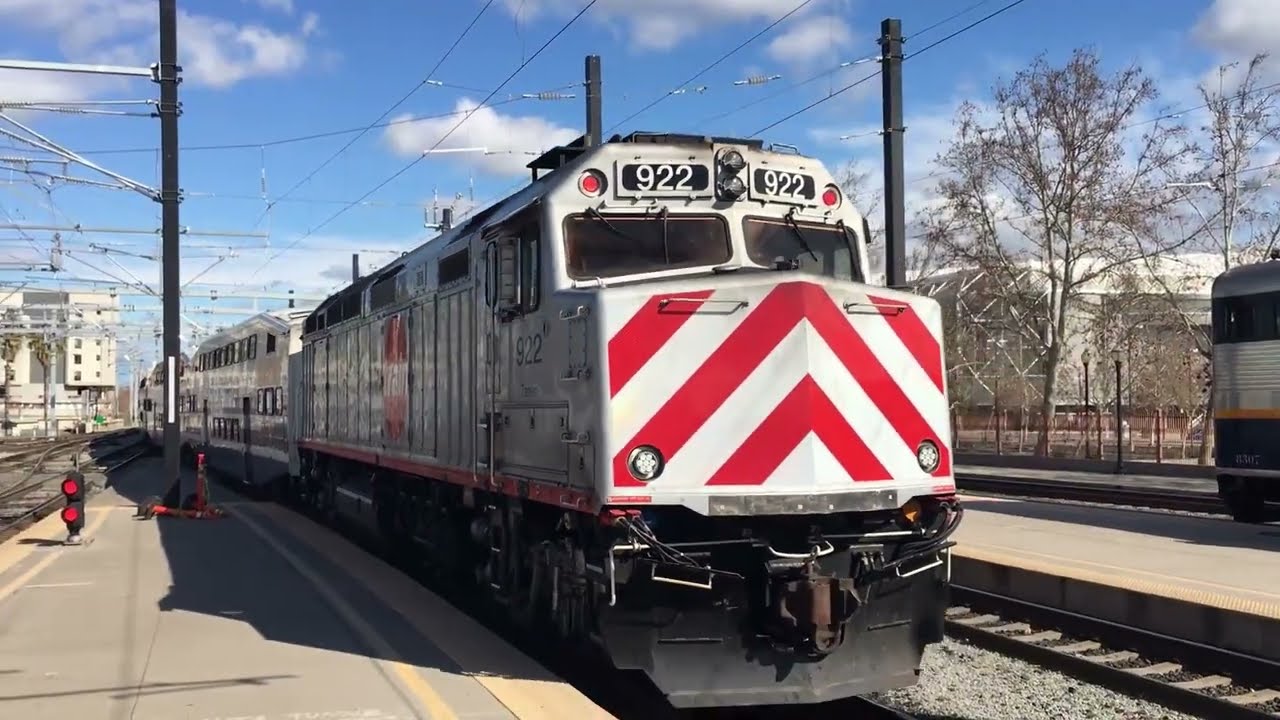 Spectacular Caltrain At San Jose Diridon Station!