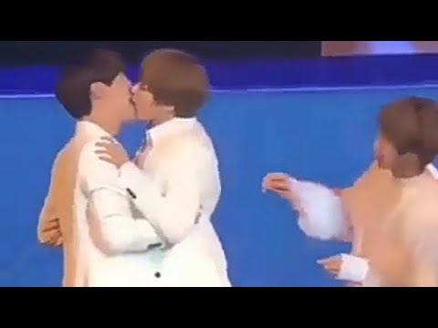 K-pop idols Romantic Gay Kiss on Stage 💝