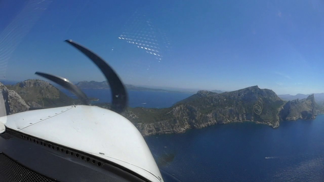 Pilot's Eye: Full Approach and Landing in Mallorca, Son Bonet (LESB) with ATC