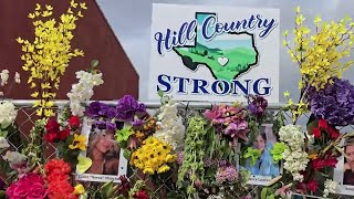 Mourners leave messages, mementos at memorial for Hill Country flood victims