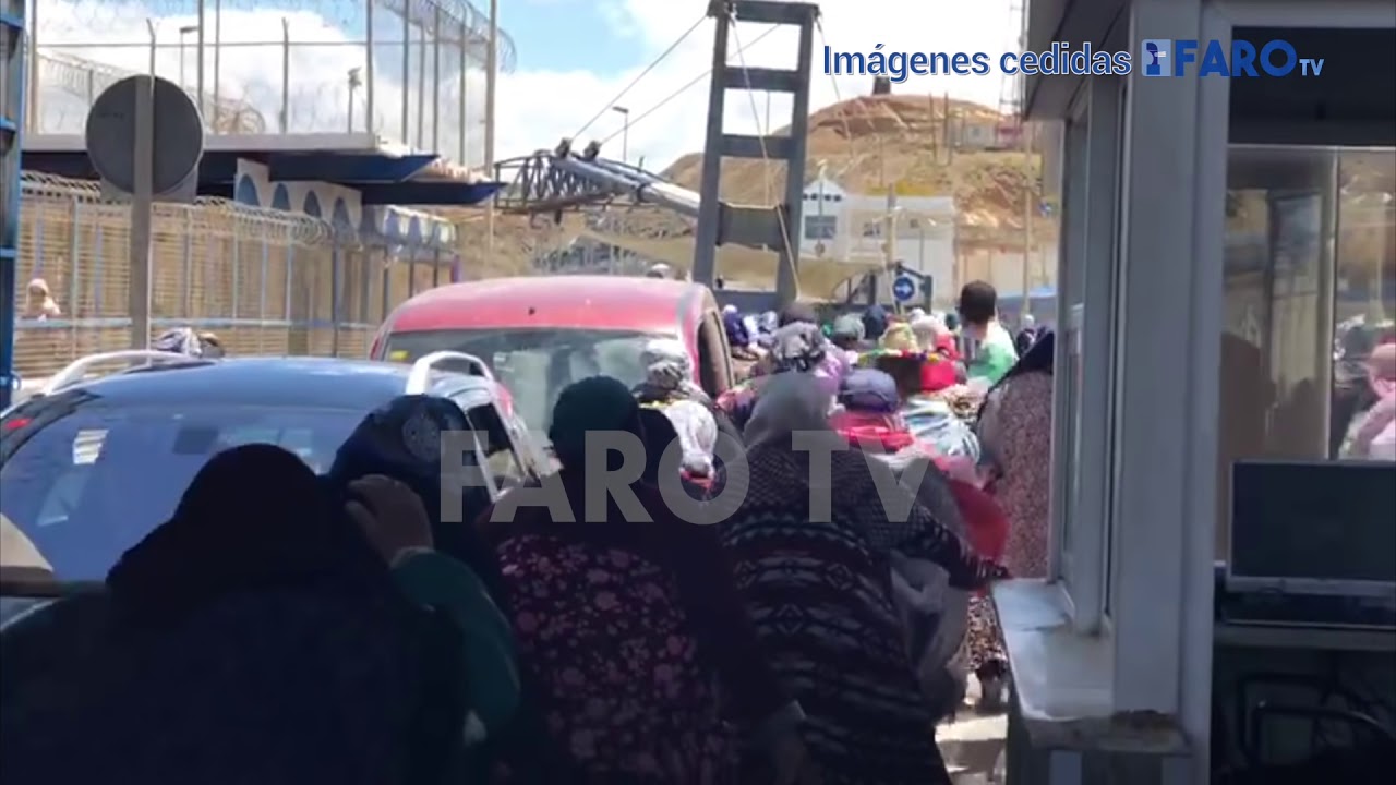 Frontera entre Ceuta y Marruecos a pie de avalancha