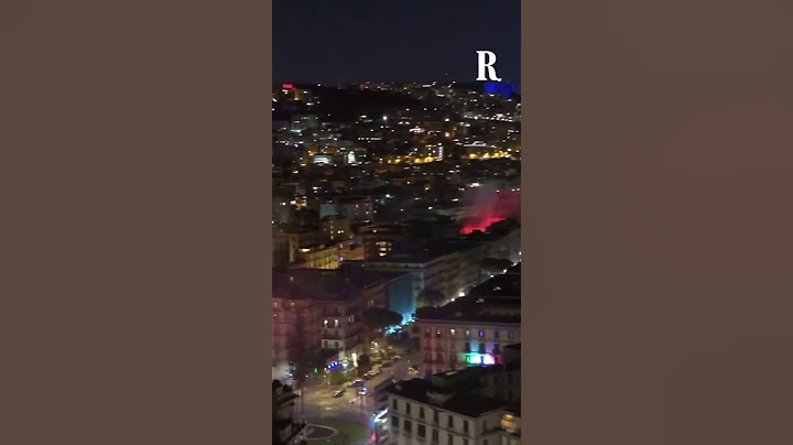 Napoli Campione d’Italia: le immagini dei fuochi d’artificio sulla città #napoli #scudetto