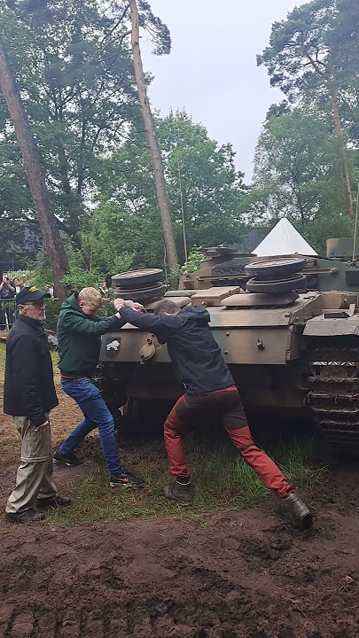 😲 German Stug lll V-12 petrol Maybach engine start up cranking! ww2 #maybach #tank