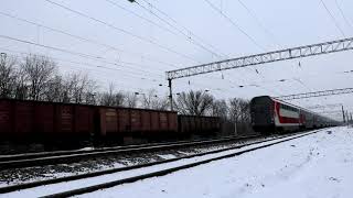 Электровоз ЭП1М-441 с двухэтажным поездом №035А Санкт-Петербург - Адлер