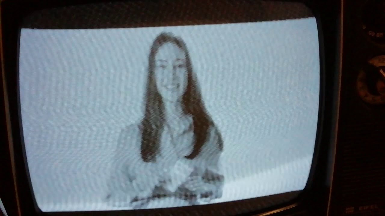 Televizor alb negru Heru eifel din nou in actiune!