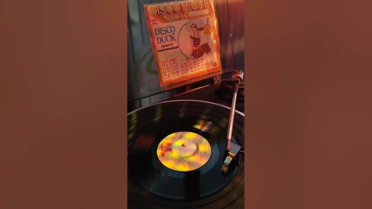 Rick Dees and His Cats of Idiots - Disco Duck (7 inch vinyl)