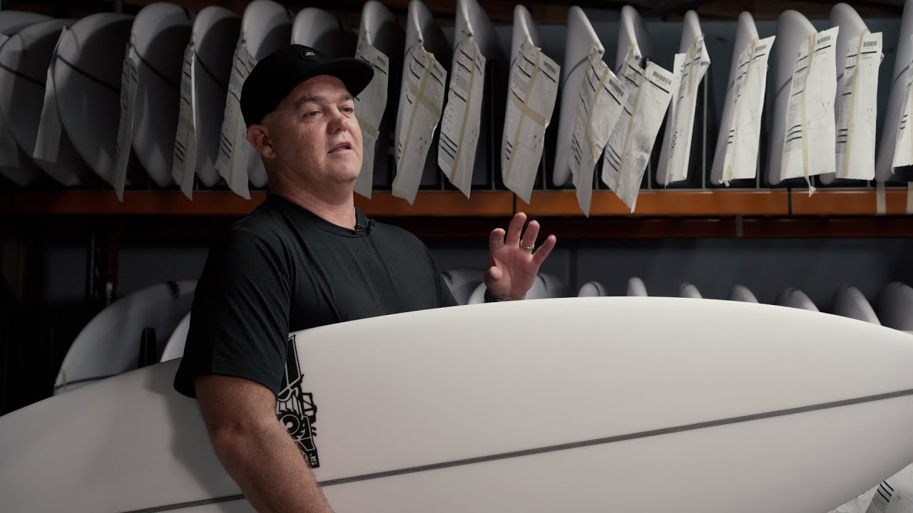 We Tested Julian Wilson's Go-To Surfboard | JS Air 17x (HYFI