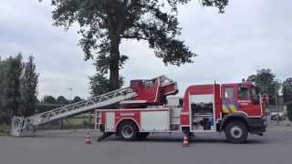 Interventie Brandweer Asse Te Zellik Voor Vallende Takken