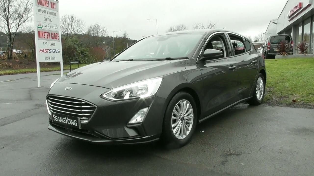 Ford FOCUS 1.0 finished in Magnetic ,video walkaround ! - YouTube