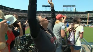 Giants OF hits ball into McCovey Cove OVER HIS MOM'S HEAD! (Lamonte Wade Jr. smashes ball!)