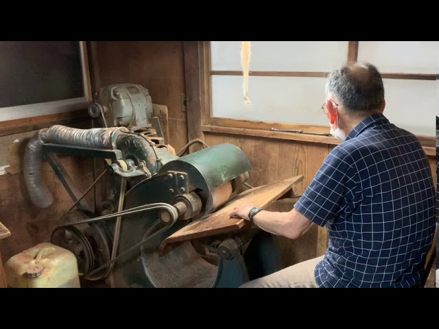 Kanayama Strop Workshop 叶山革砥工房 - YouTube