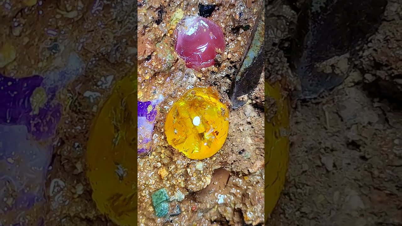 Gem stones from the canyon amethyst and veined agate diamonds and gold