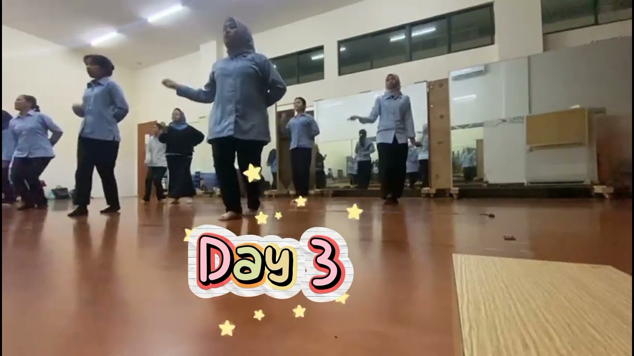 Guru juga manusia.Butuh goyang biar nggak kaku. 😂🤣😂🤣