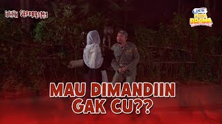 Terrified! Hansip Runs Away After Being Threatened With a Bath by Nenek Gayung | SO SCARY | EPS.4...