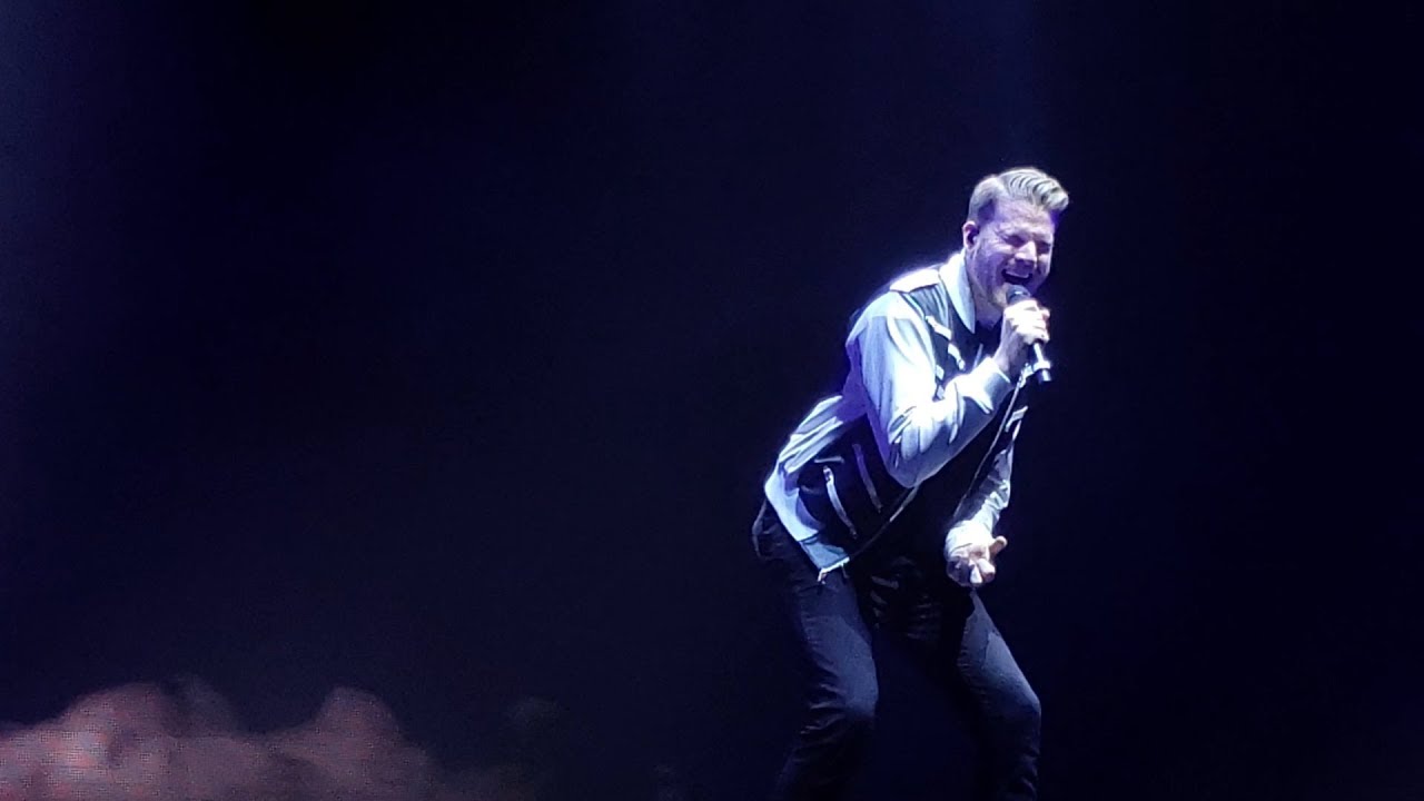 Pentatonix - The Sound Of Silence (Pentatonix: The World Tour, Vancouver)