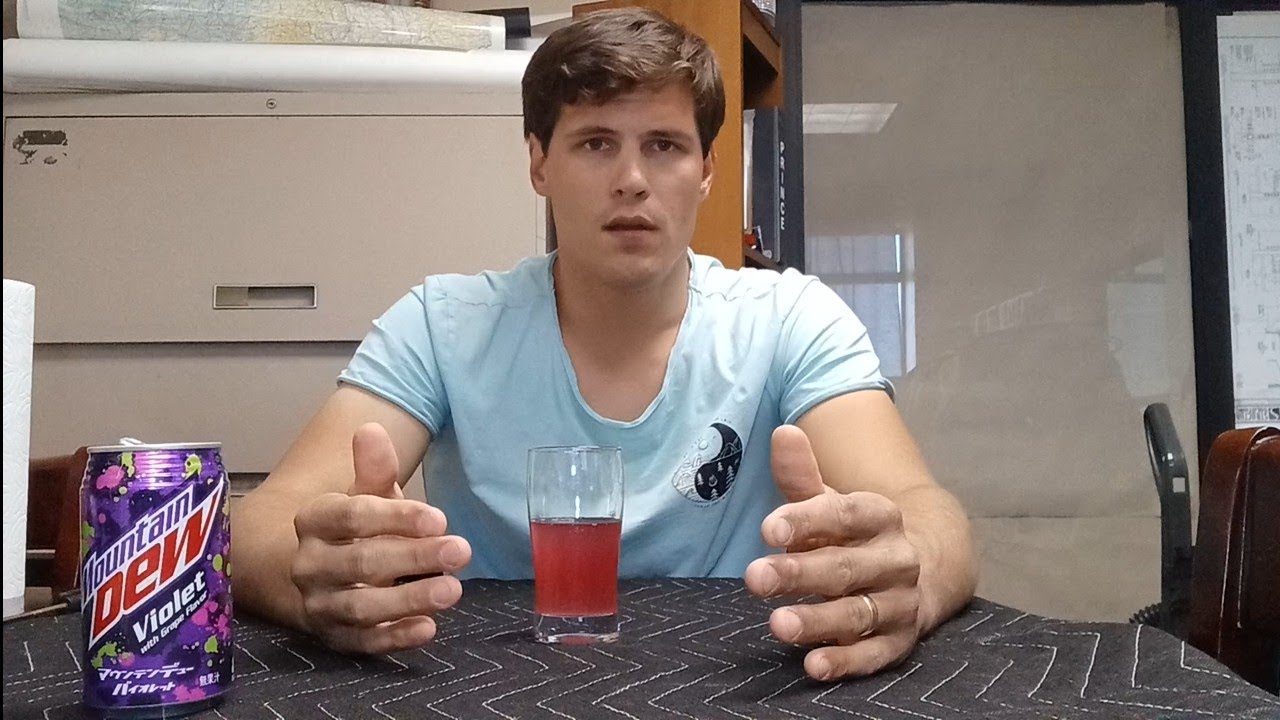 Trying out Mountain Dew Violet for the very first time Japan Exclusive
