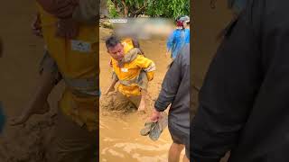 Download Lagu Landslides, flash floods in Sumatra, Indonesia leave at least 17 dead MP3