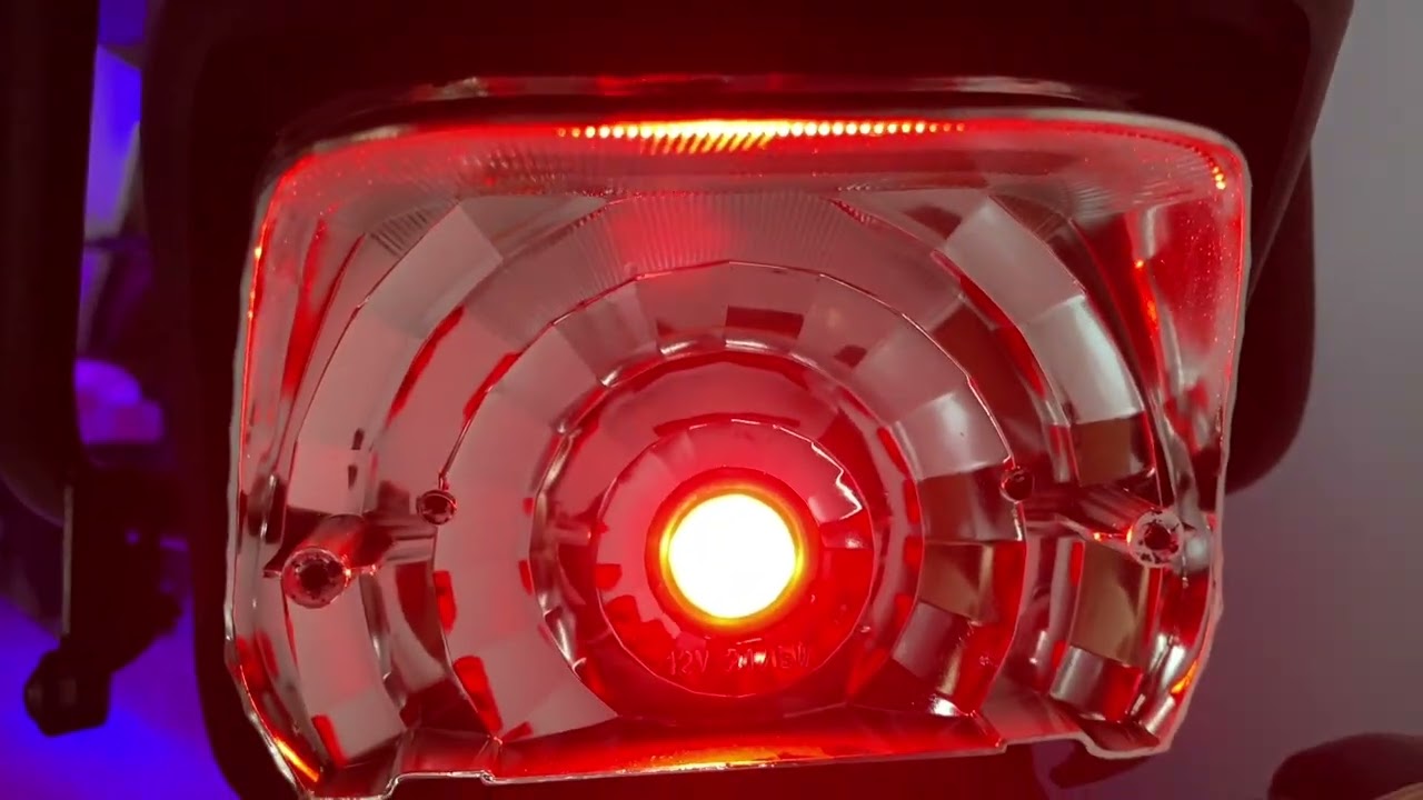 HERO ECO 100 2025 edición especial cambio de luces originales a LED