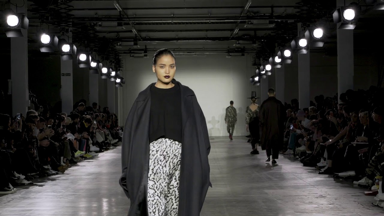 EDWARD CRUTCHLEY AW19 SHOW / LONDON MEN'S FASHION WEEK 0119 YouTube