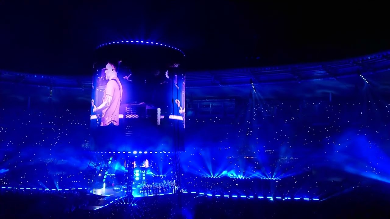 indochine au stade de France le 21 mai 2022-J'ai demandé à la lune feat la garde républicaine