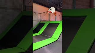Direction le parc de loisirs indoor Jump Session à Vannes