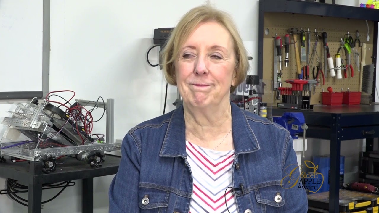 Lamar School teacher wins March's Golden Apple Award