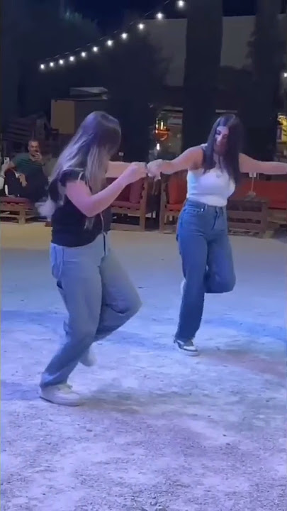 أجمل دبكة بنات سورية ♥️😍