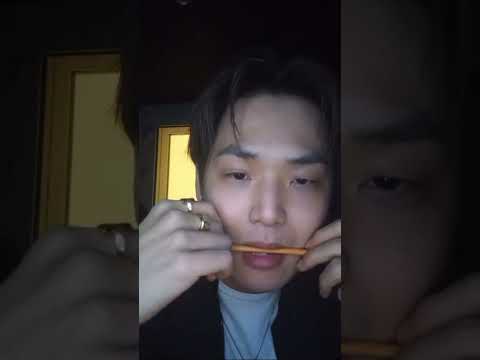 [조광일 먹방] 누드 빼빼로편