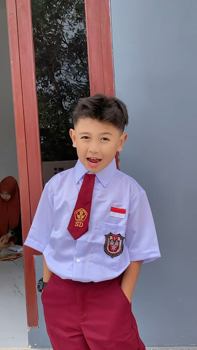 GANTENG BANGET ZULTAN PAKE BAJU SEKOLAH😍