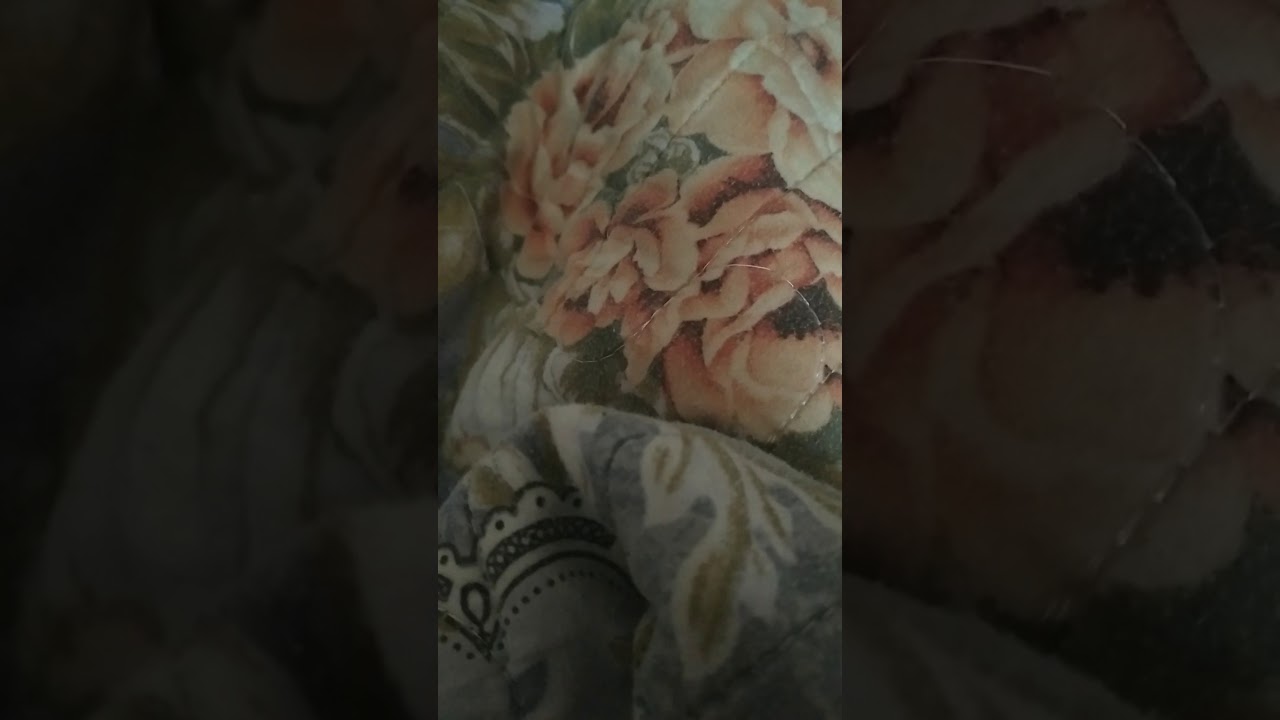 Переодевается перед братом. Сестренка скрытой камерой. Сестренка скрытой камерой. Сестренка скрытой камерой. Брат и сестра подглядывание.