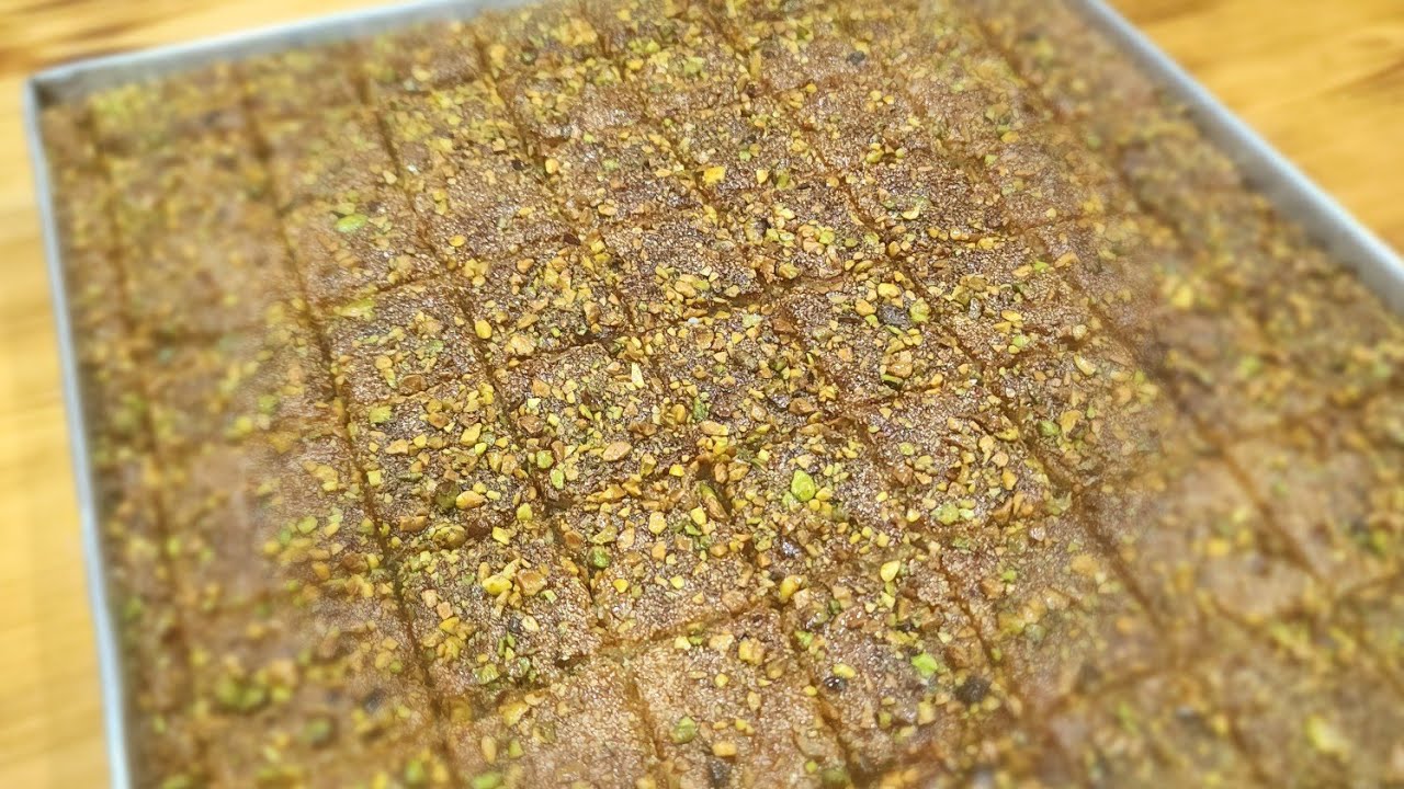 طريقة عمل بسبوسة بجوز الهند والفستق الحلبي مع الشيف ابو يوسف...لا تنسونا من الايك والاشتراك بالقناة