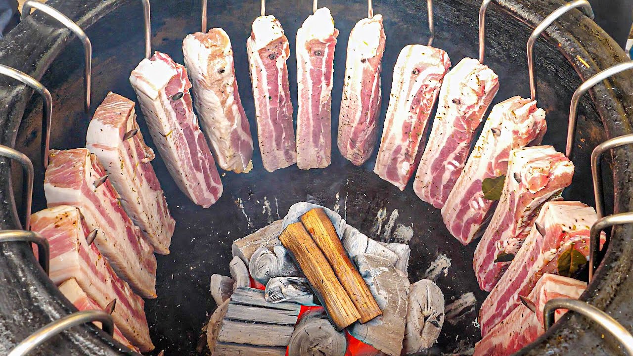 Это потрясающе! Мастер барбекю из свинины, приготовленный в традиционной корейской гигантской банке